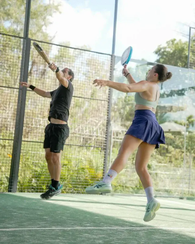 3, 2, 1…Jump 🎾

Timing and choreography on point here 😜

Book your court today, on Island Sports Club app or via WhatsApp. 

#islandpadel #islandsportsclub